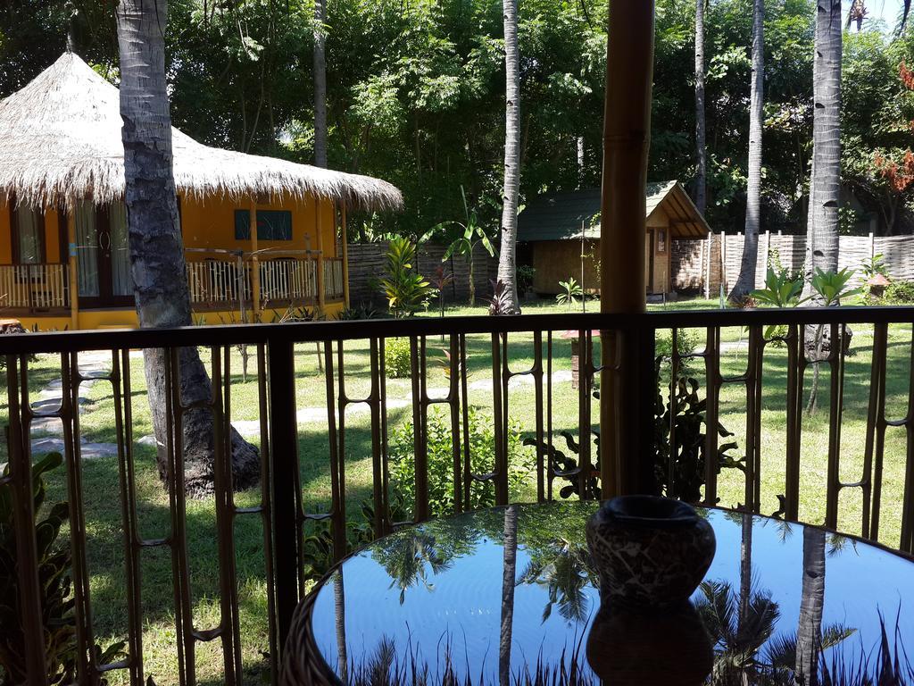 Oasi Bungalows Hotel Gili Air Exterior foto