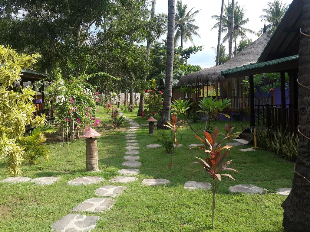 Oasi Bungalows Hotel Gili Air Exterior foto